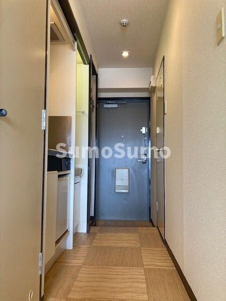 物件内観写真4　(シンプルで使いやすい玄関です)