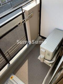 物件内観写真12　(外からの目が気にならないバルコニーで洗濯物が干せます)