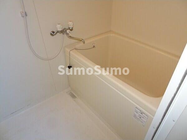 物件内観写真6　(日々の暮らしに欠かせないお風呂です)