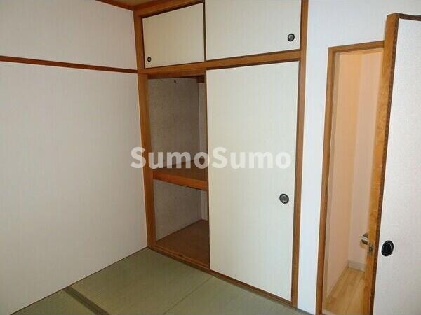 物件内観写真11　(和室があれば、来客や子供用のスペースとして活躍します)