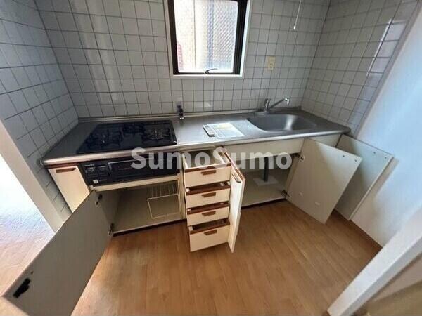 物件内観写真5　(使いやすいキッチンです)