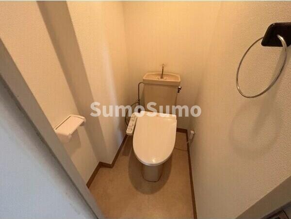 物件内観写真8　(トイレも気になるポイント)