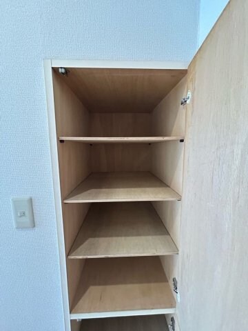 物件内観写真14　(ちょっとした収納スペースも充実しています)