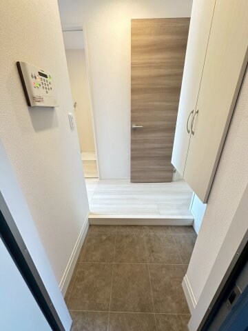 物件内観写真23　(玄関です)