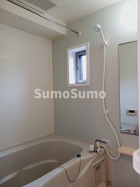 物件内観写真7　(コンパクトで使いやすいお風呂です)