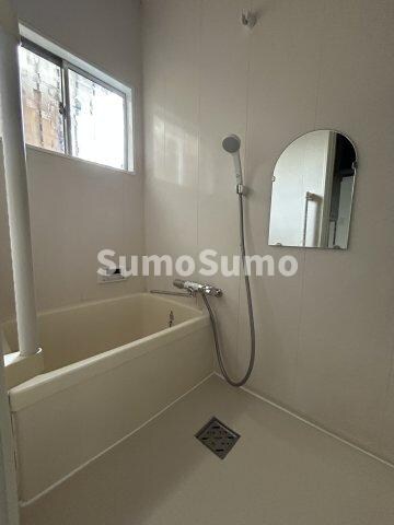 物件内観写真8　(落ち着いた空間のお風呂です)