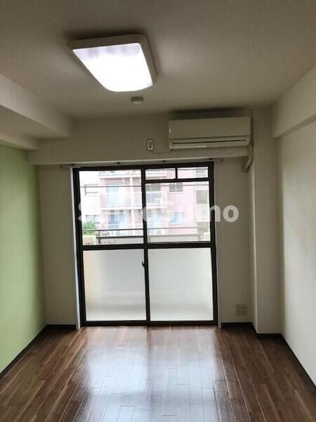 物件内観写真5　(ゆとりの広さです)