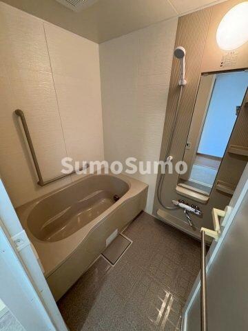 物件内観写真7　(コンパクトで使いやすいお風呂です)