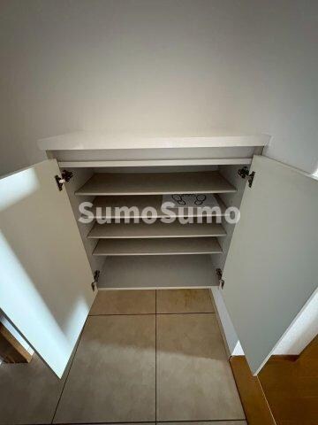 物件内観写真26　(便利な収納スペースです)