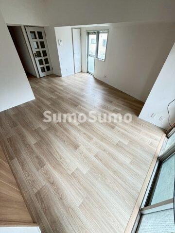 物件内観写真17　(個人の部屋や寝室として使える洋室です)