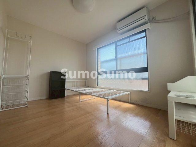 物件内観写真15　(使い勝手のいい寝室です)