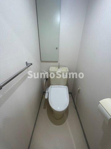 物件内観写真12　(シンプルで使いやすいトイレです)