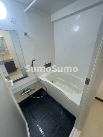 物件内観写真17　(コンパクトで使いやすいお風呂です)