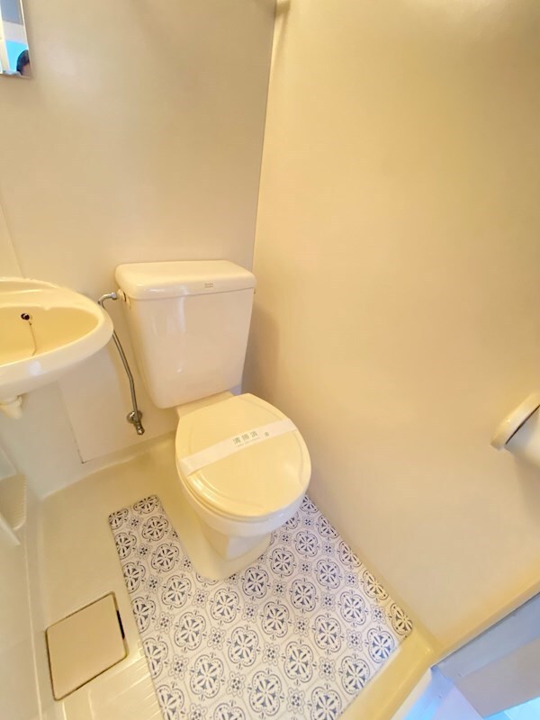 物件内観写真7　(トイレもきれいです)