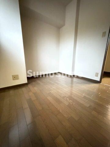 物件内観写真22　(広々とした洋室です)