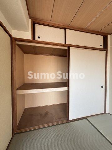 物件内観写真19　(収納スペース豊富です)