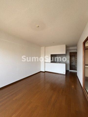 物件内観写真23　(ゆったり過ごせる居間です)