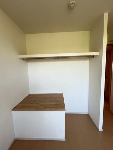 物件内観写真17　(収納のためのスペースです)