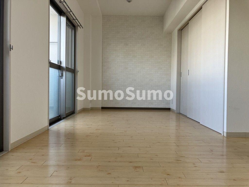 物件内観写真3　(リビングです)