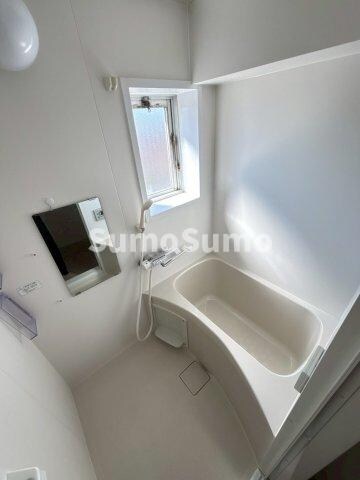 物件内観写真8　(日々の暮らしに欠かせないお風呂です)