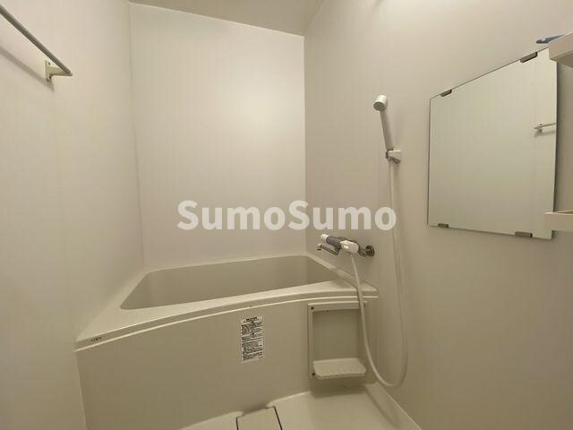 物件内観写真8　(日々の暮らしに欠かせないお風呂です)