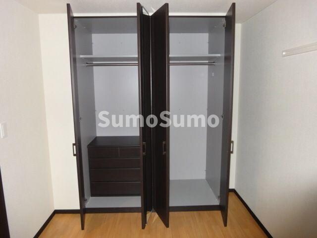 物件内観写真18　(収納があります)