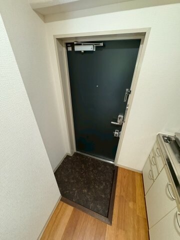 物件内観写真4　(玄関です)