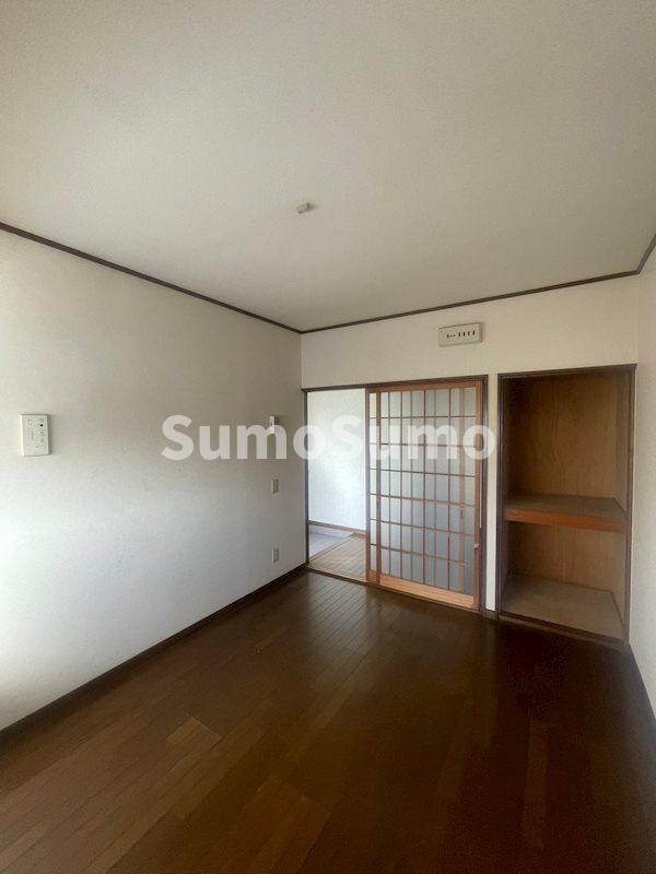 物件内観写真4　(ゆったり過ごせるリビングです)