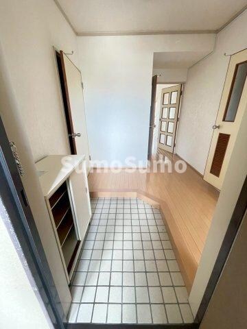 物件内観写真6　(玄関です)