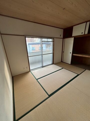 物件内観写真13　(和室があれば客間としても活用できます)