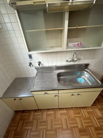 物件内観写真14　(コンパクトなキッチンで掃除もラクラク)