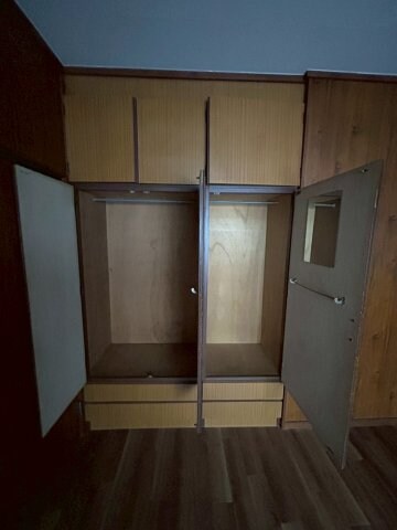 物件内観写真21　(たっぷりとした収納スペースです)