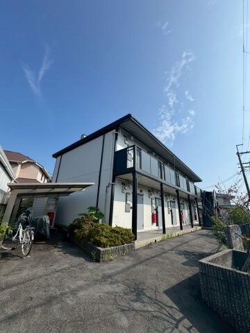 物件外観写真1　(外観もきれいです)