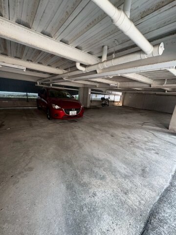 物件外観写真2　(カースペースがあります)