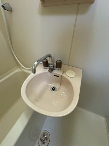 物件内観写真16　(洗面所です)