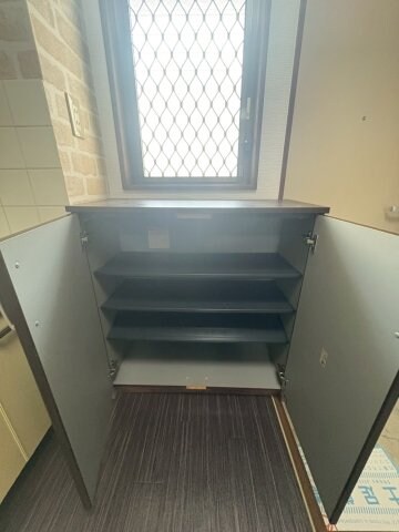 物件内観写真23　(収納豊富です)