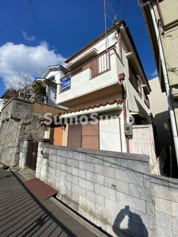 物件外観写真1　(おしゃれな外観です)