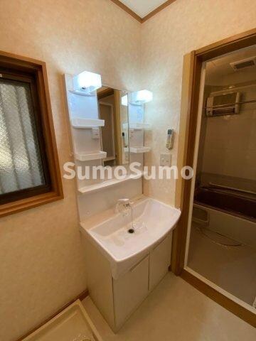 物件内観写真13　(使いやすい洗面所です)