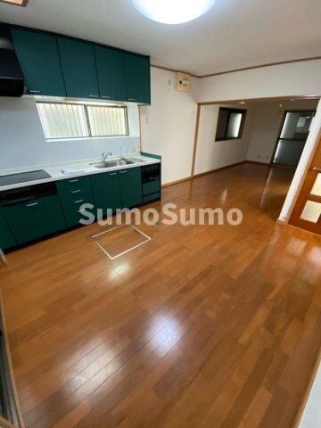 物件内観写真19　(ゆったり過ごせる居間です)