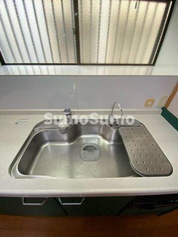 物件内観写真23　(コンパクトなキッチンで掃除もラクラク)