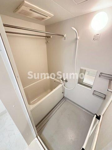 物件内観写真8　(コンパクトで使いやすいお風呂です)