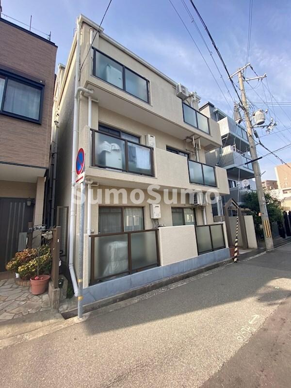 物件外観写真1　(きれいな外観です)