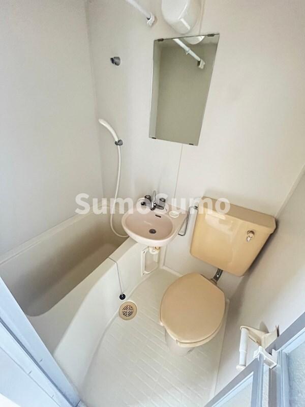 物件内観写真12　(清潔感のあるトイレです)