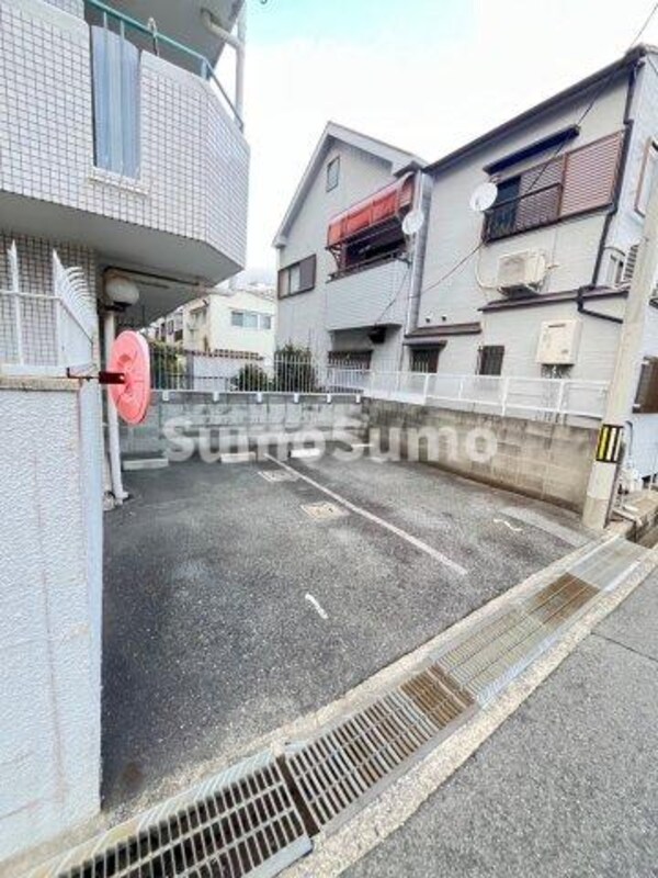 駐車場(駐車場完備です)