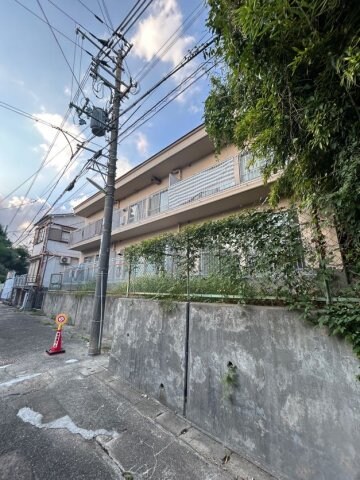 物件外観写真2　(物件の外観です)