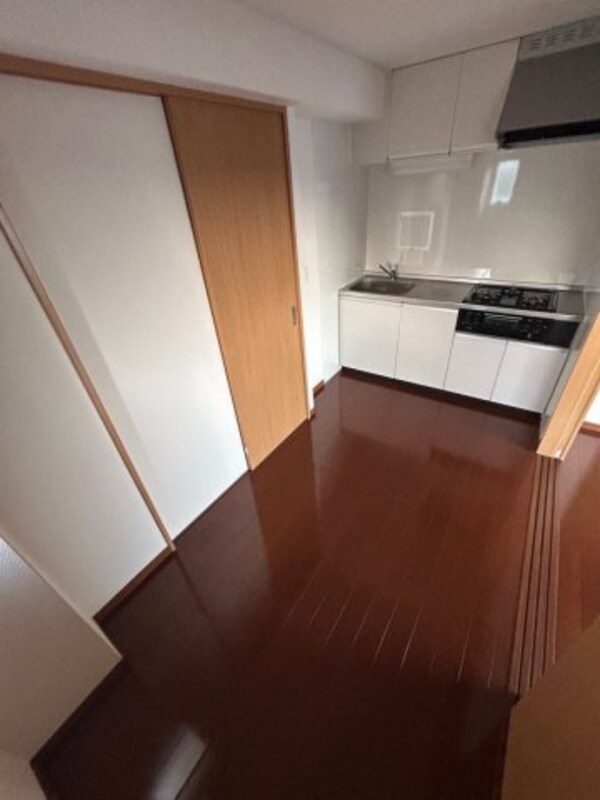 居室(ゆったり過ごせる居間です)