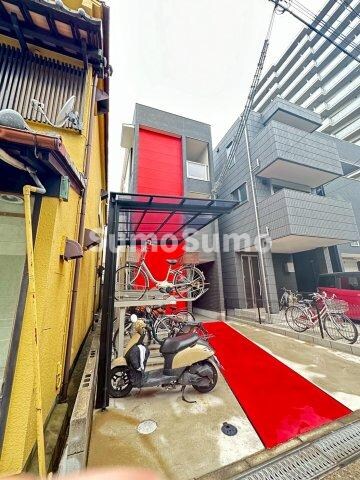 物件外観写真2　(外はこのようになっています)