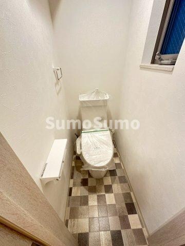 物件内観写真9　(落ち着いたトイレです)