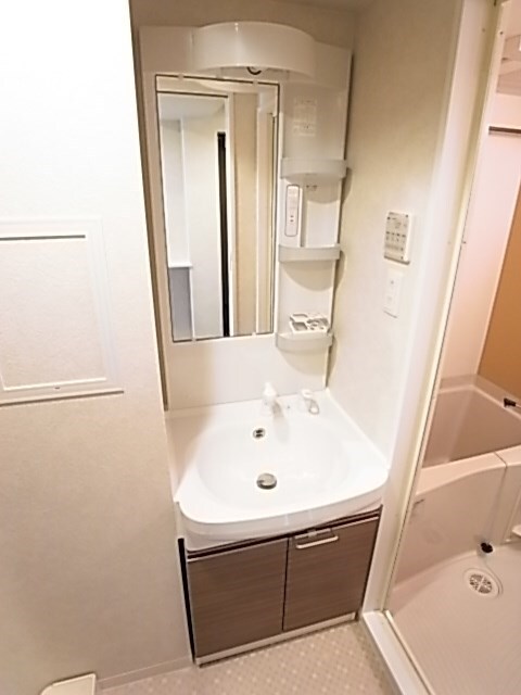 物件内観写真14　(独立洗面台です)