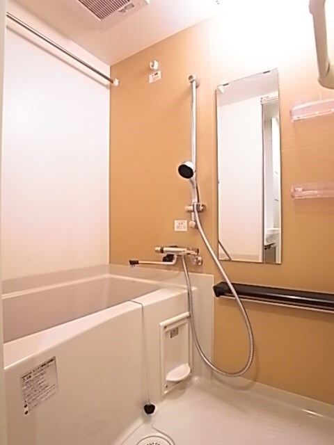 物件内観写真22　(コンパクトで使いやすいお風呂です)